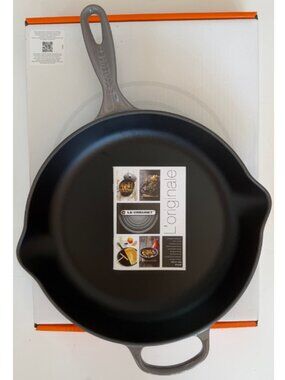 Le Creuset Signature Enameled Cast Iron Skillet 11.75” - Oyster Grey